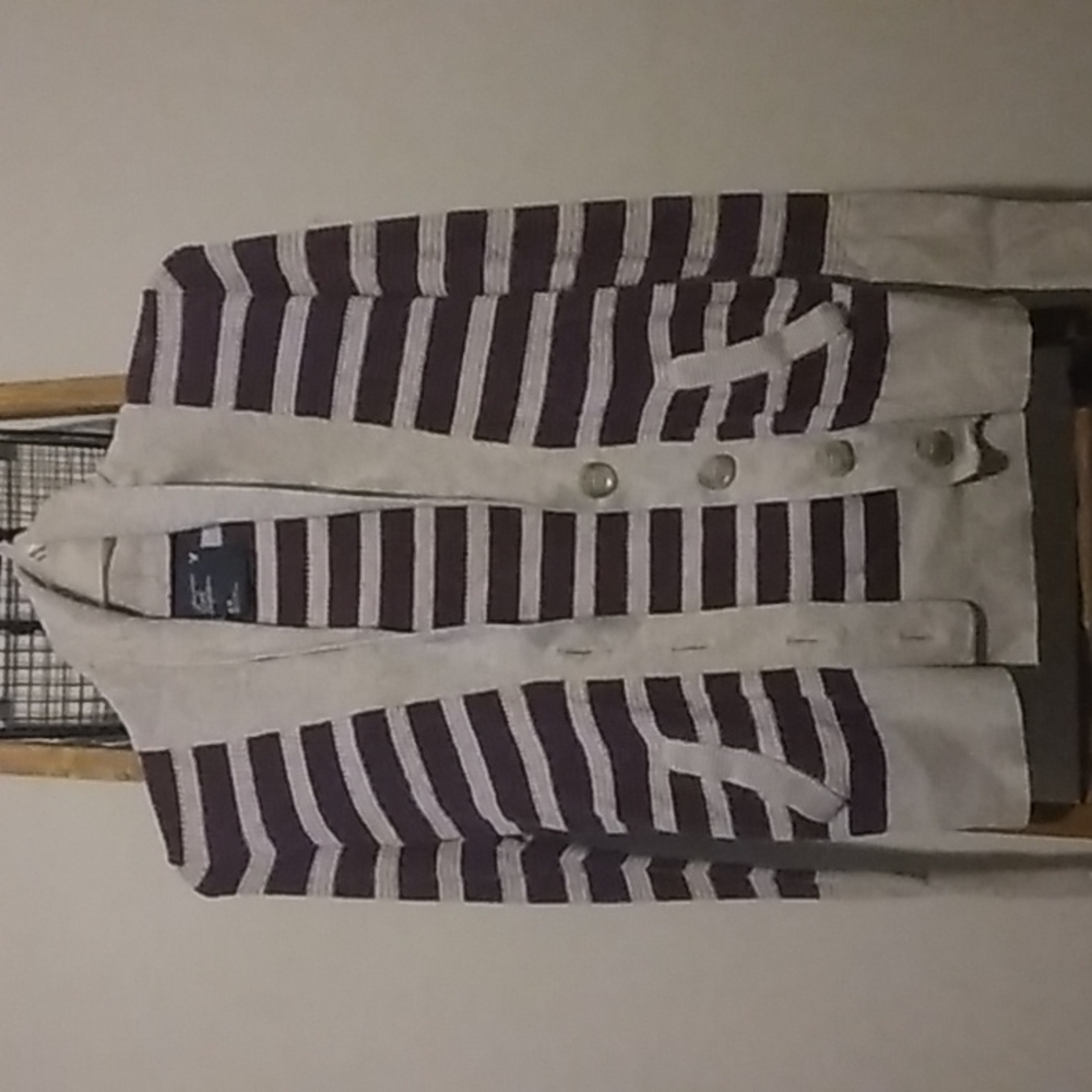 Women's American Eagle Outfitters sweater